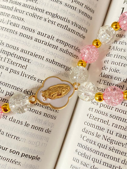 Chapelet de voiture rose