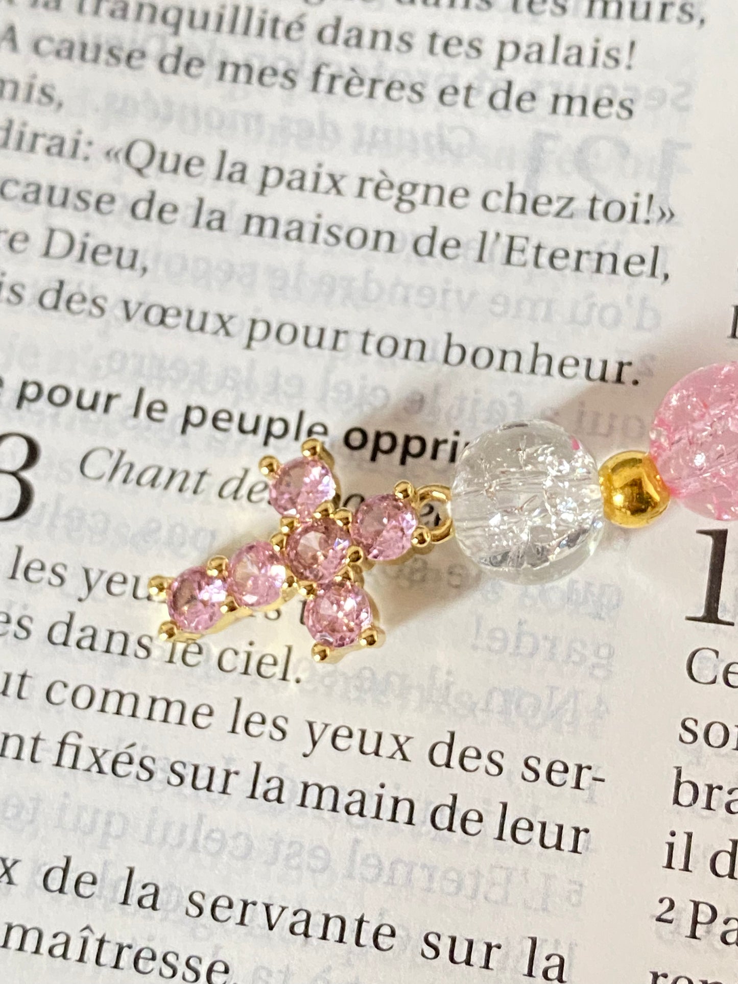 Chapelet de voiture rose